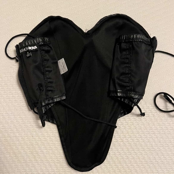 Black Faux Leather Corset Top - Picture 2 of 2